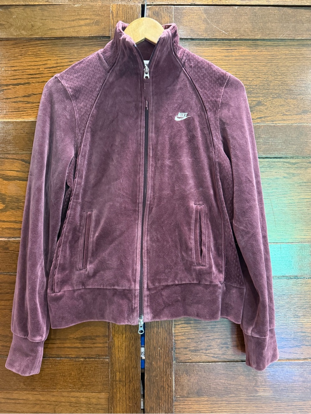 Nike medium Velour purple full Zip track Jacket warm up soft sweatshirt fuzzy